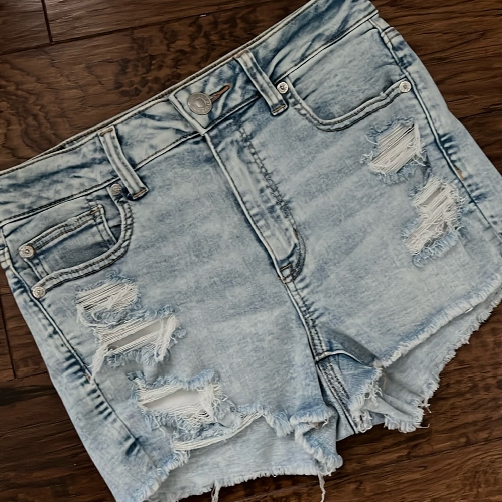 American Eagle Outfitters Hi-Rise Shortie
